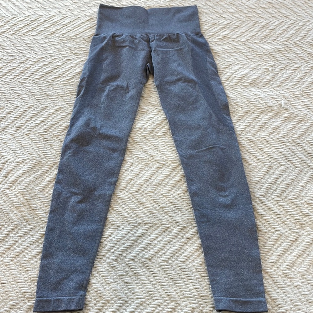 NVGTN Grey Seamless Contour Leggings - XS
